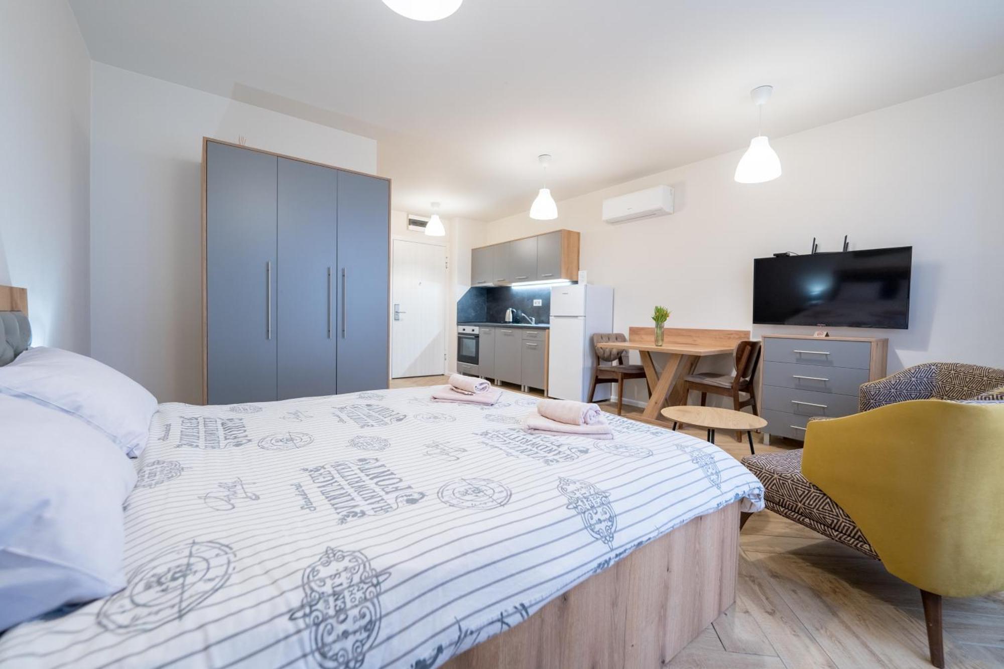 Wow Studios For Rent - Bul Montevideo 25A - B Sofia Eksteriør bilde