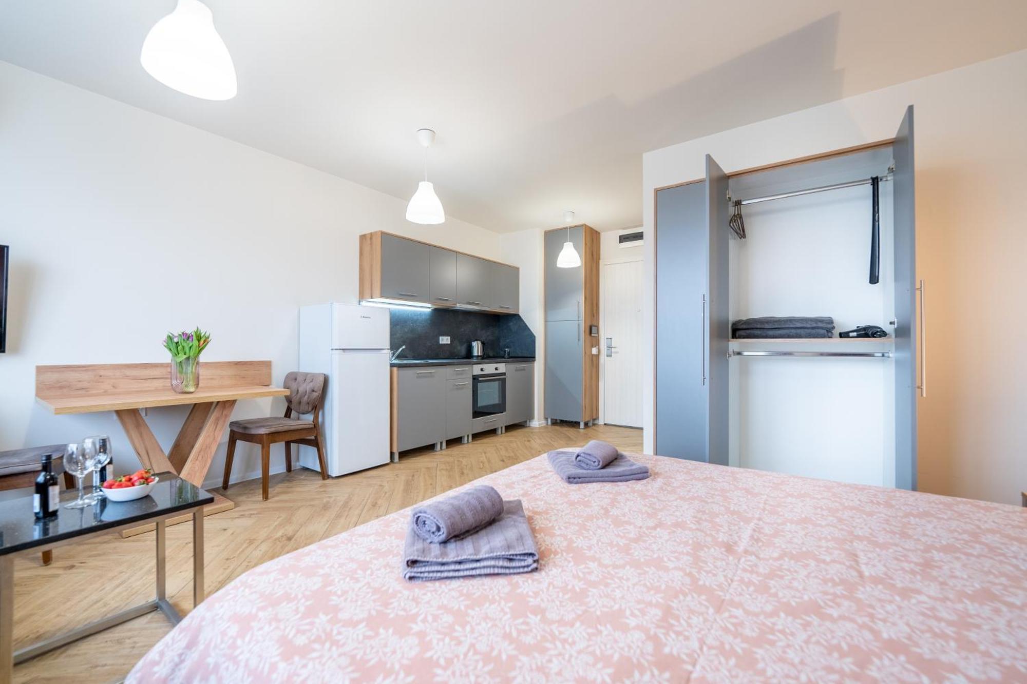 Wow Studios For Rent - Bul Montevideo 25A - B Sofia Eksteriør bilde