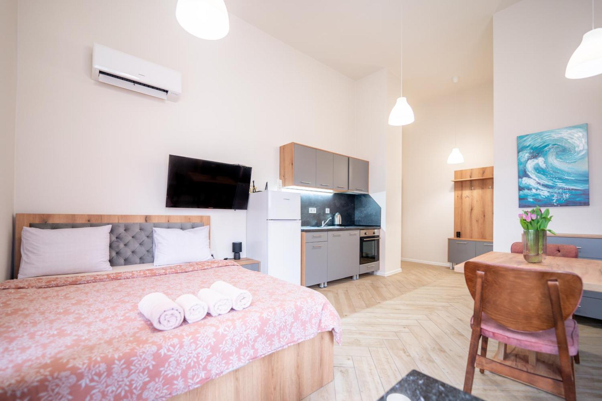 Wow Studios For Rent - Bul Montevideo 25A - B Sofia Eksteriør bilde
